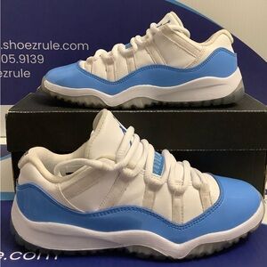 Air Jordan 11 Low University Blue White Kids Size 1.5y